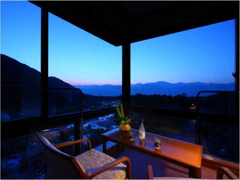 Futarishizuka Hotel Komagane Eksteriør billede